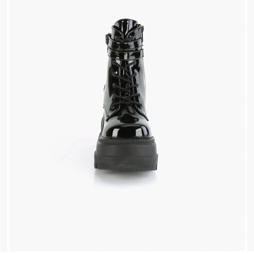 Demonia Shaker 52 Black Pstent Platform Ankle Boots. Vegan. Womens size 10 - Picture 4 of 11